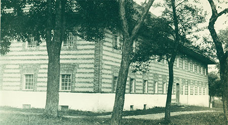 „Rührmayr“ in Bad Hall (Bild von 1944) Die Abbildung zeigt das Ergebnis eines Neubaus in der Scharenbauweise